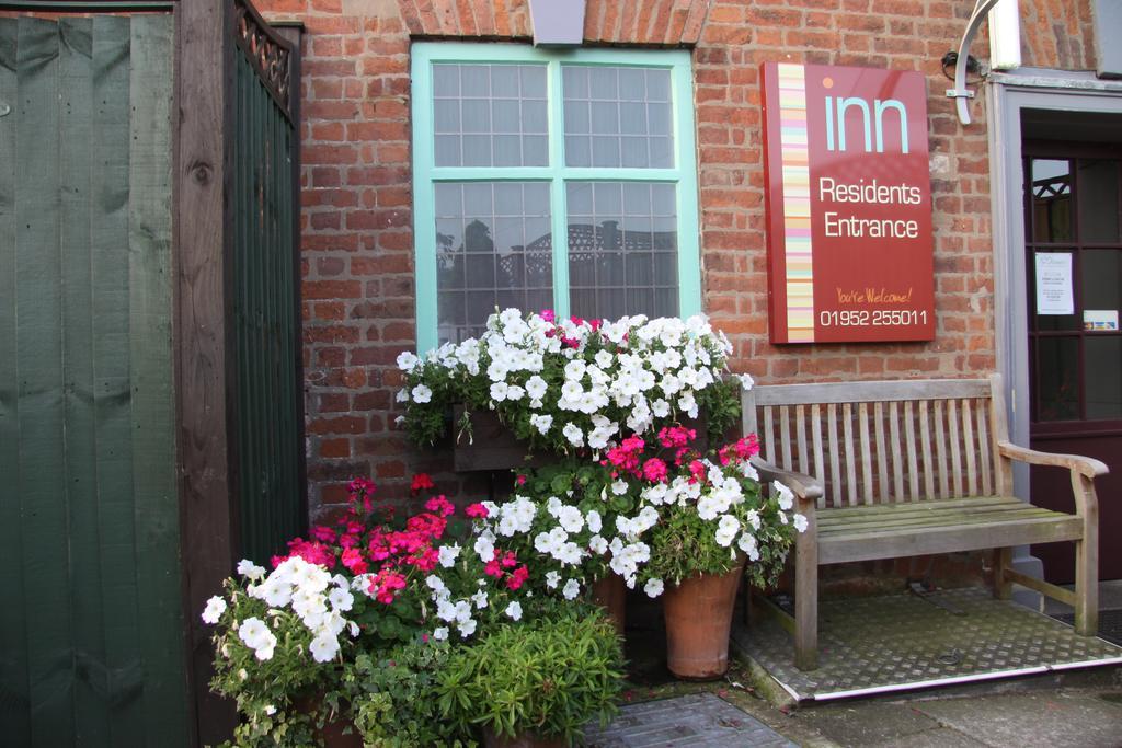 Old Orleton Inn Wellington  Extérieur photo